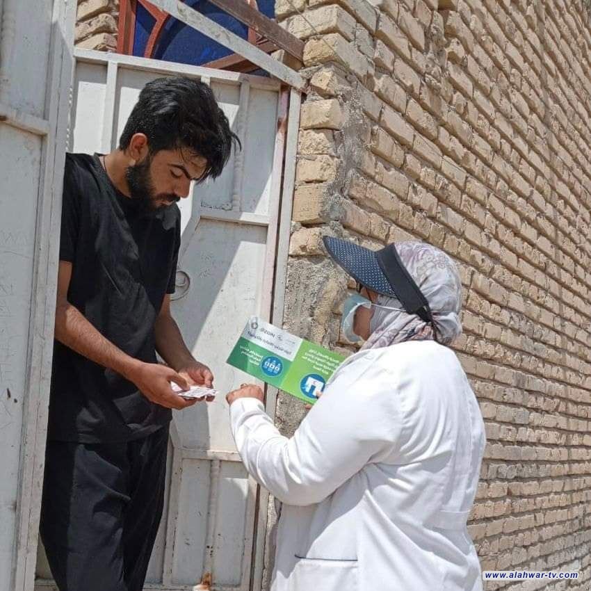 توزيع اقراص تعقيم المياه في سوق الشيوخ